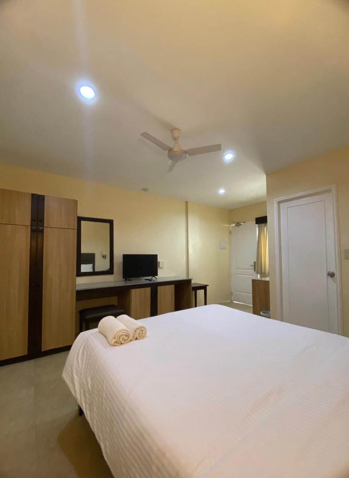 Panglao Regents Park Resort Exteriér fotografie
