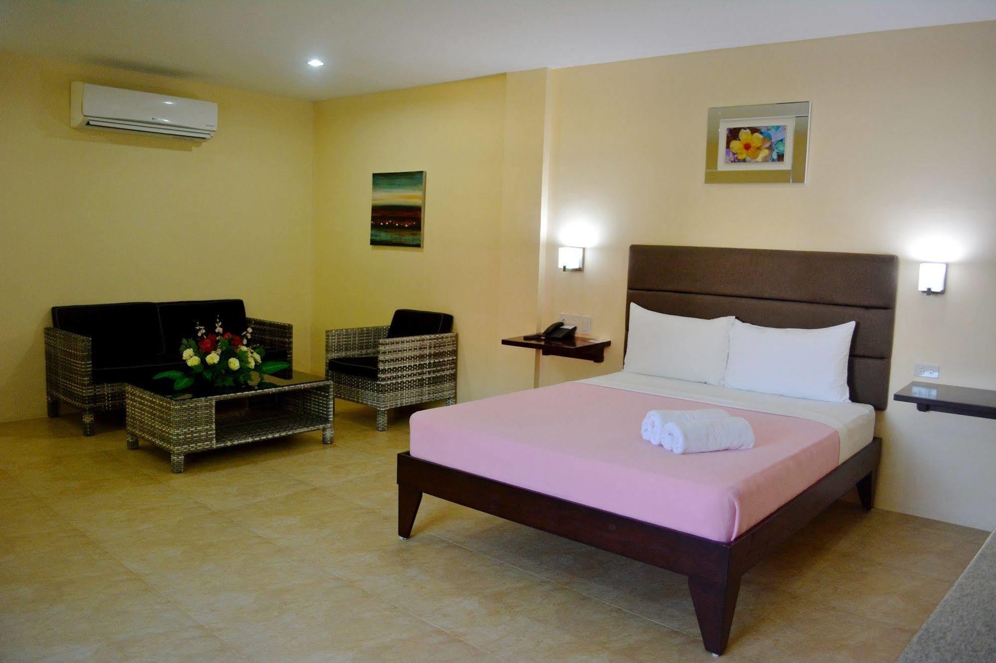Panglao Regents Park Resort Exteriér fotografie