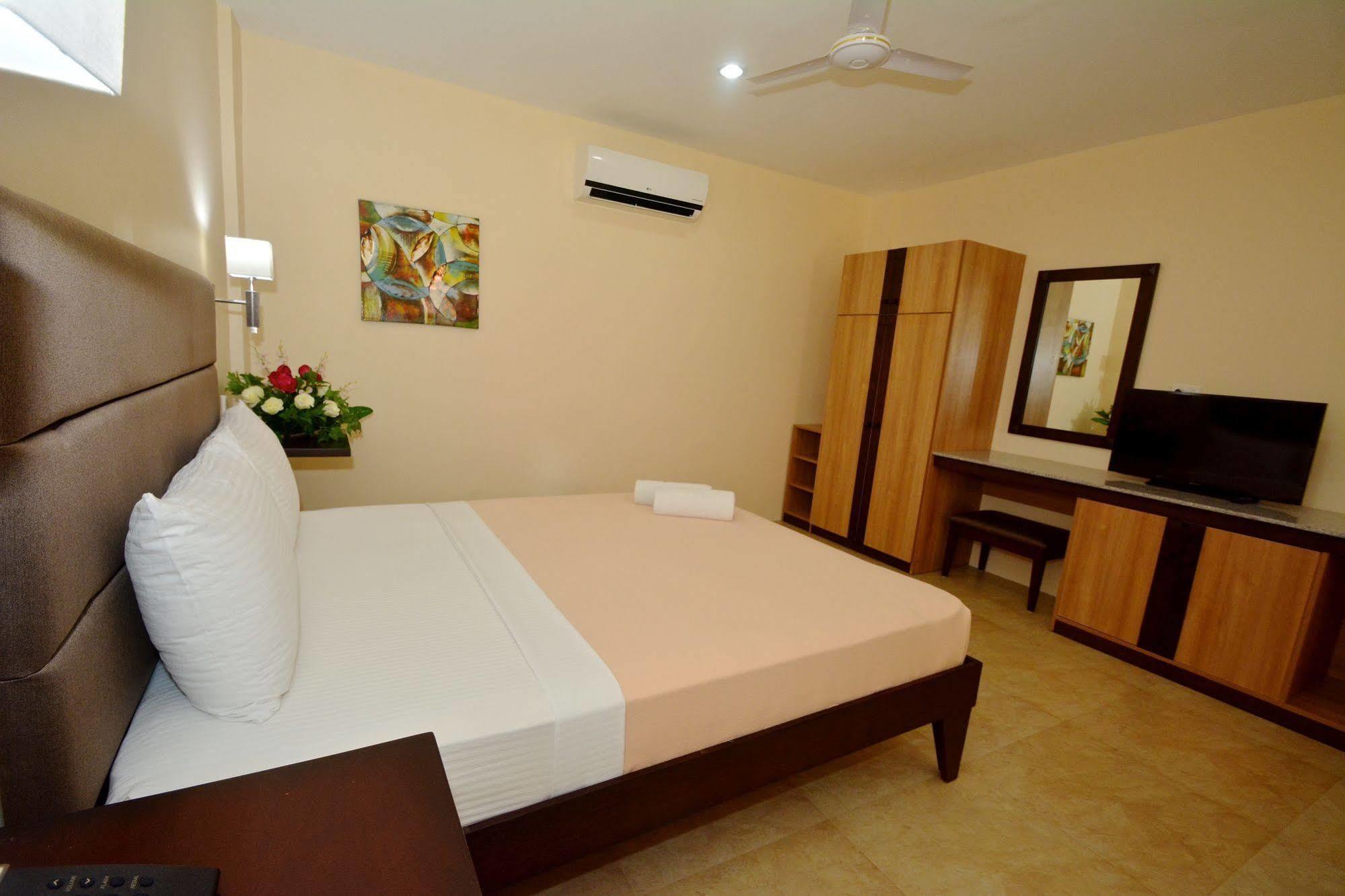 Panglao Regents Park Resort Exteriér fotografie